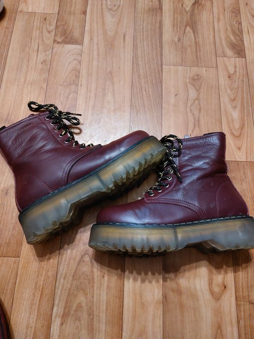 Продам зимнюю обувь