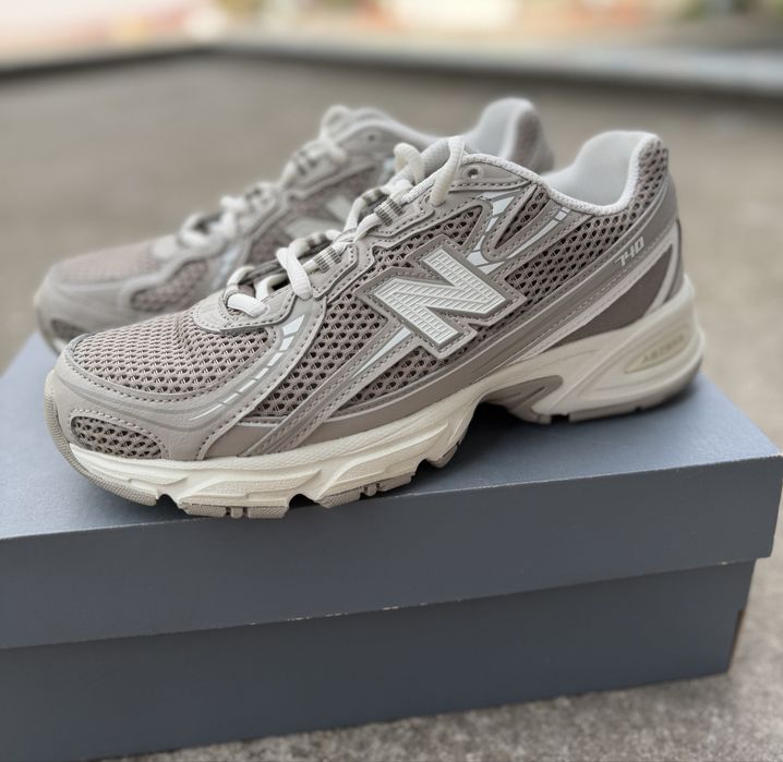 Маратонки New balance 740