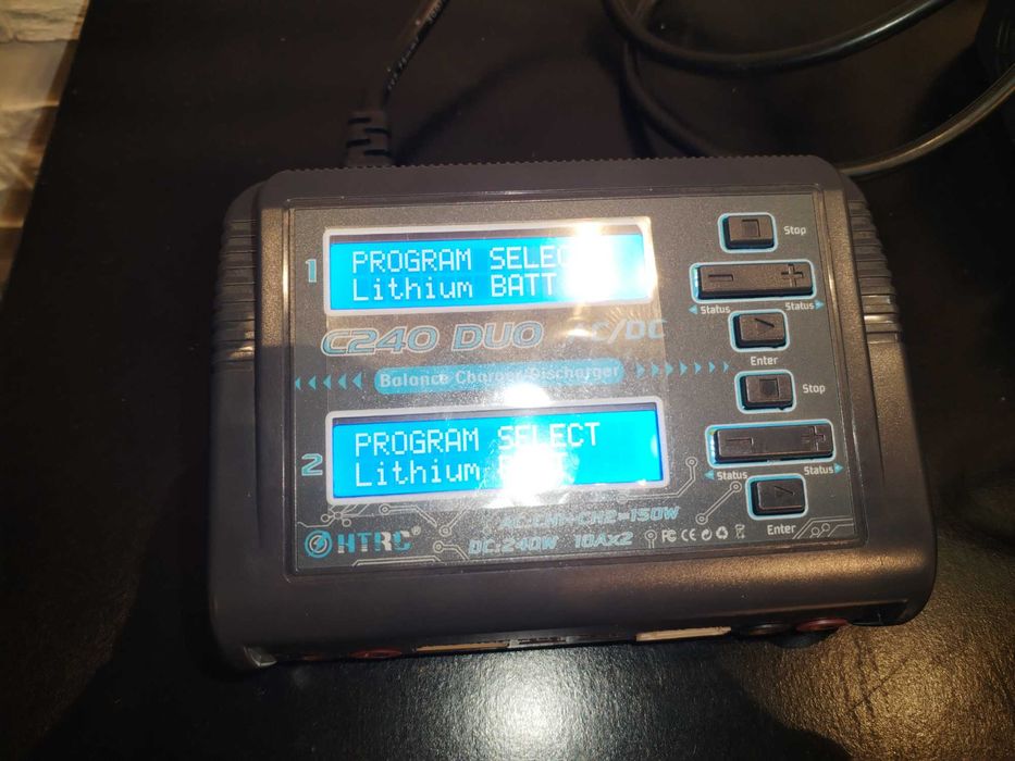 Балансиращо зарядно за rc модели C240 DUO AC/DC HTRC