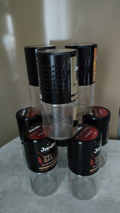 Банки стеклянные продаю