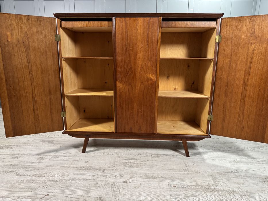 Винтидж  бюфет от средата на миналия век Д1116