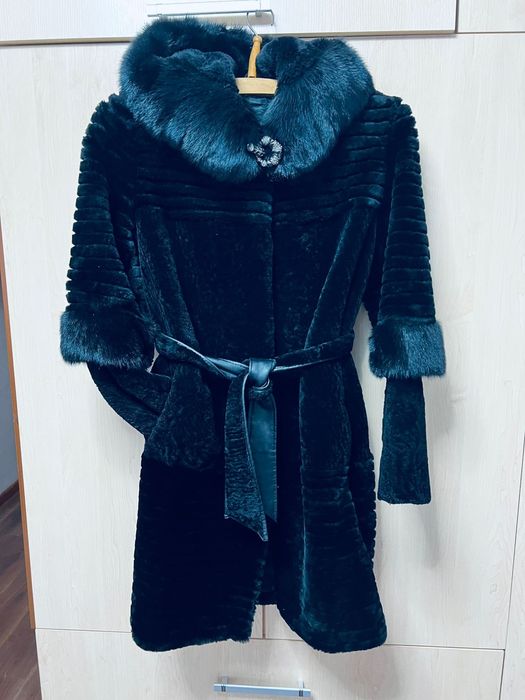 Продам шубу мутон норка