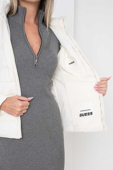 Оригинално дамско яке Guess