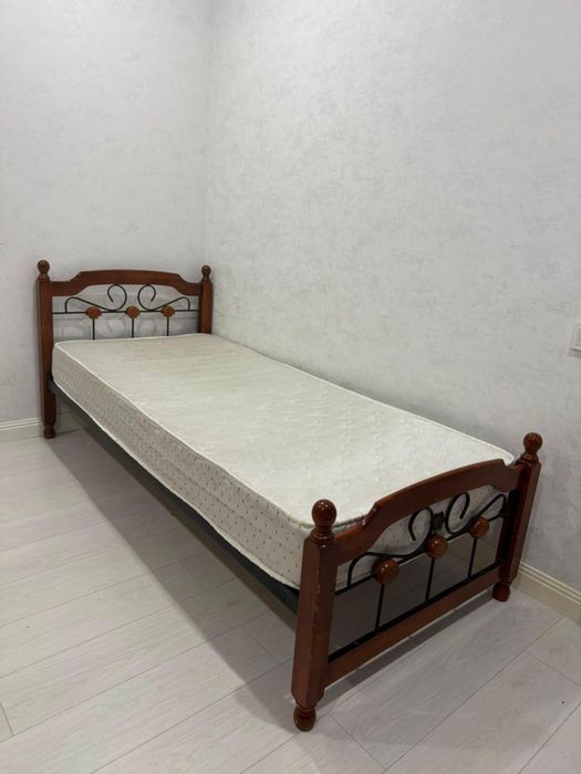 Продам односпальный кровать