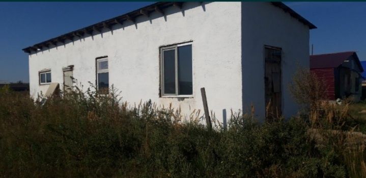 Продам дом с гаражом