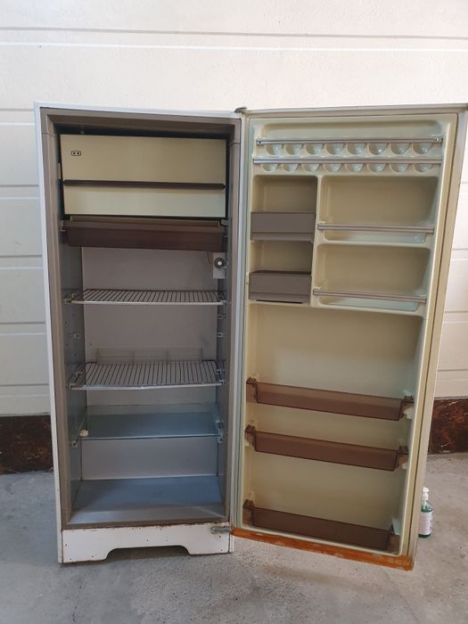 Холодильник работает без проблем