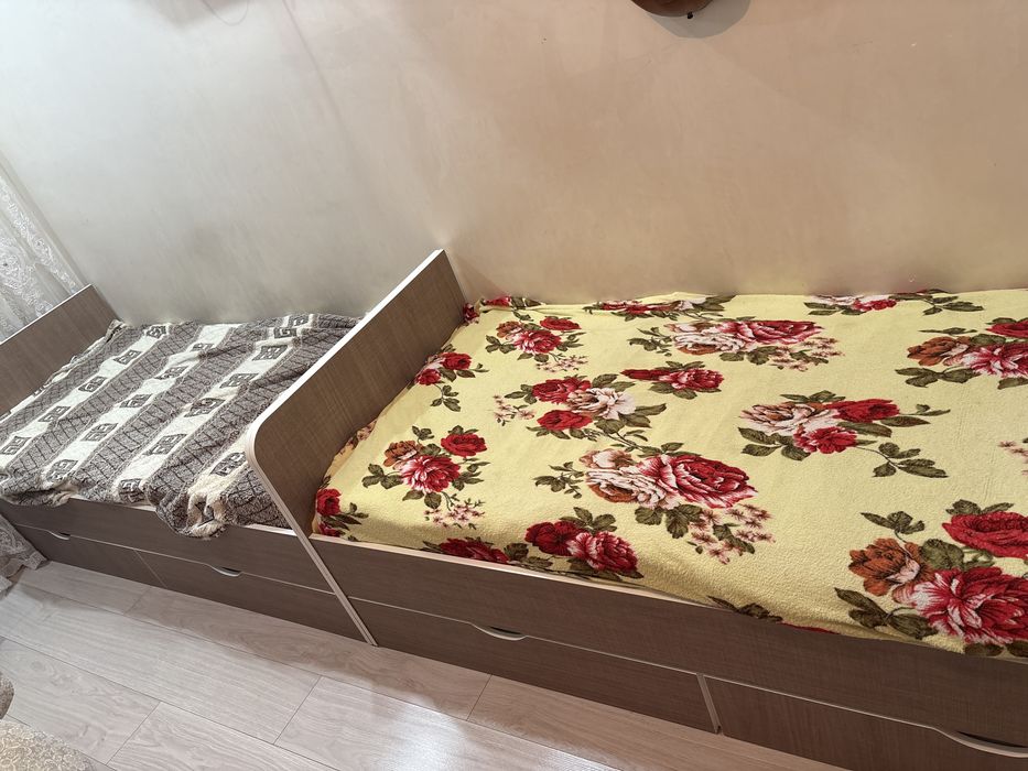 Продам 2 кровати в отличном состоянии