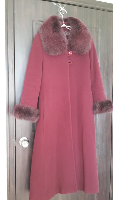 Продам зимнее пальто