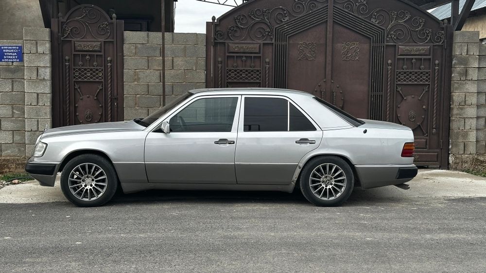 Mercedes Benz E 220