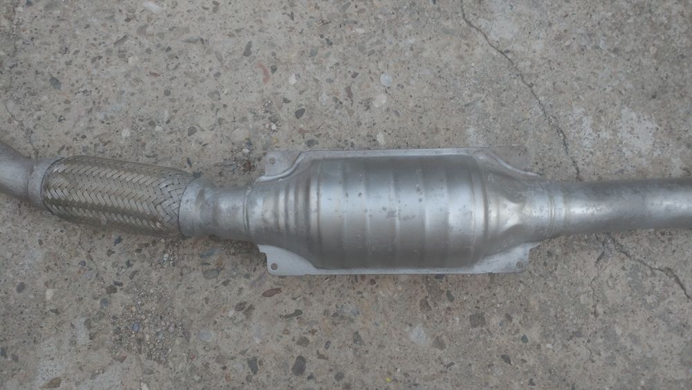 Toyota Avensis 2002 kombi -катализатор  и други