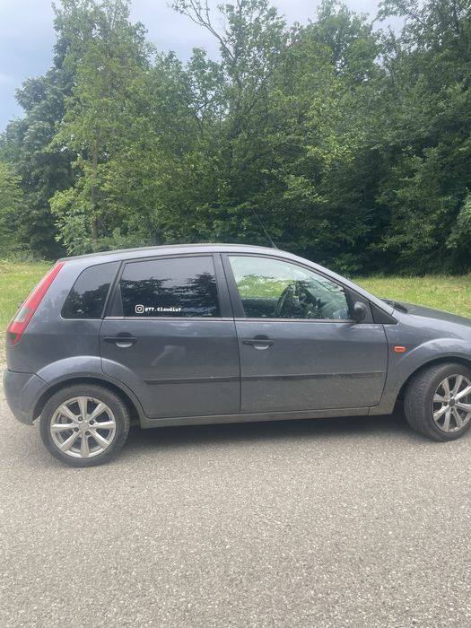 FORD Fiesta 2004 — imagine 4