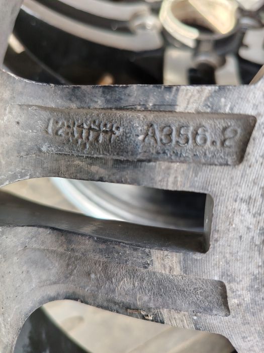 Продам диски на авто