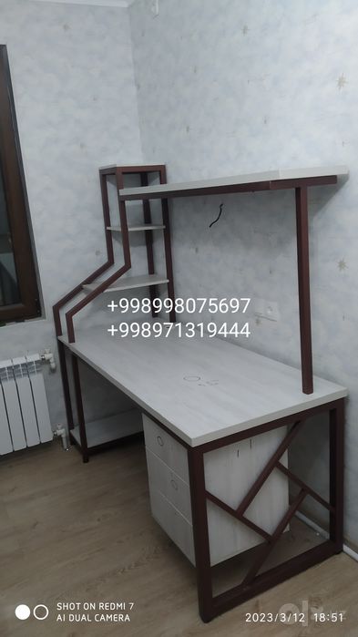 Ishlabchiqaruvchidan buyurtma berish uchun yuqori sifatli loft mebelar