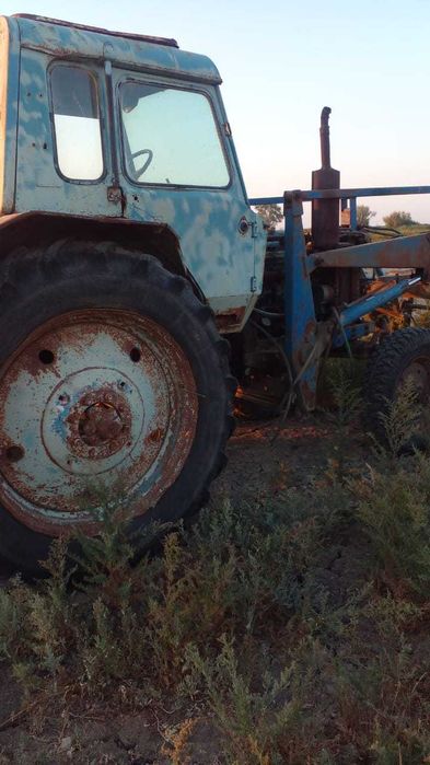 Продам трактор мтз