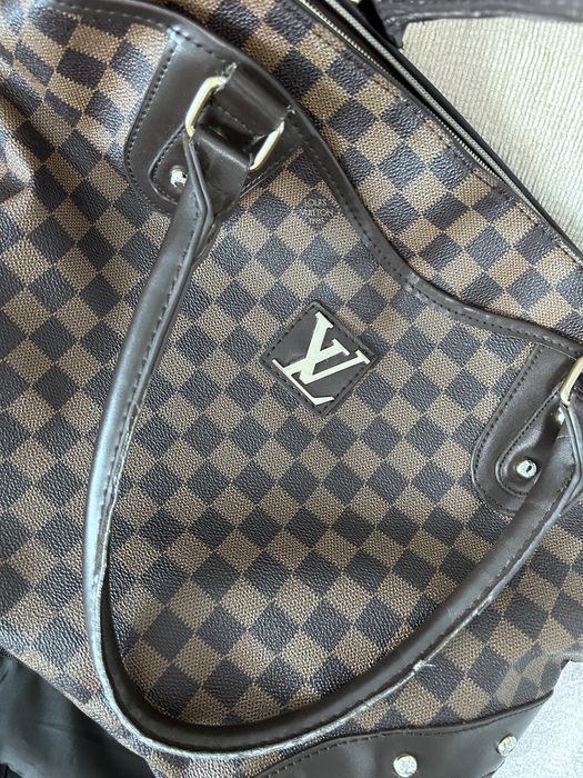 Geanta Louis Vuitton