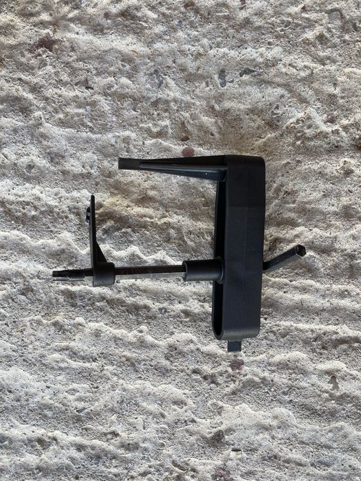 Греди за таван Audi