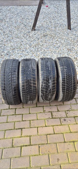 Vând anvelope iarna  205/55 R16