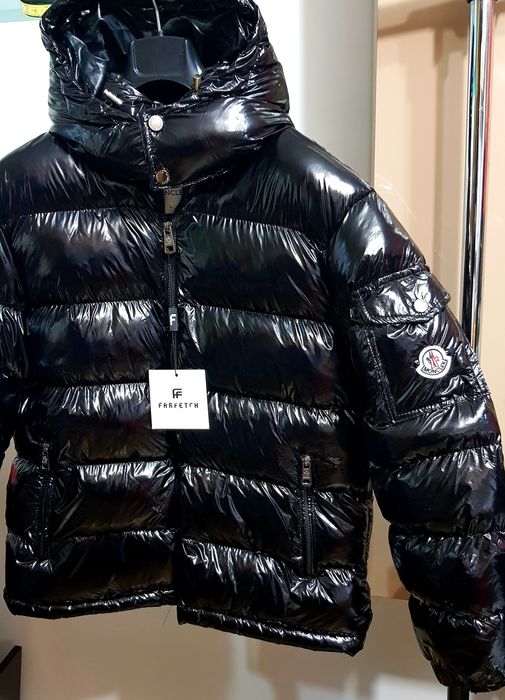 Geaca M.c.l. lucioasa calitate marimea L