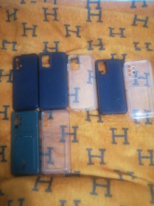 Продам чехлы на самсунг А13