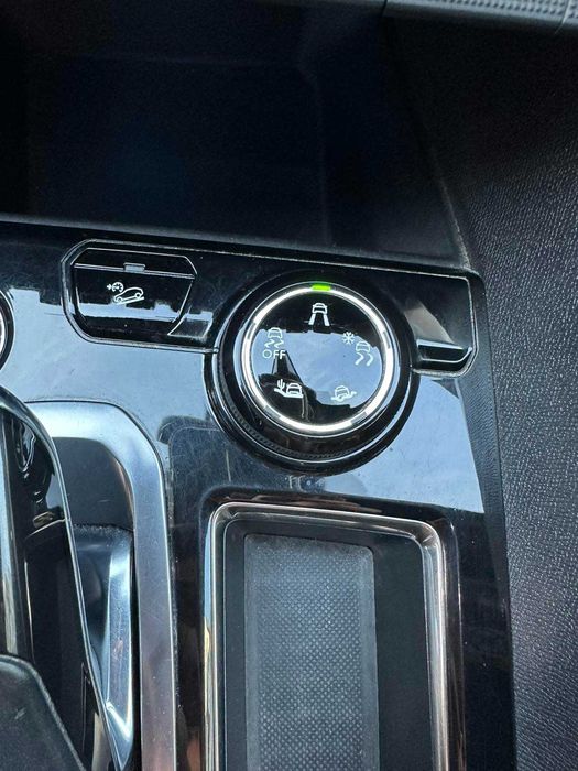 PEUGEOT 3008 2.0 HDI масаж/подгрев/реални километри