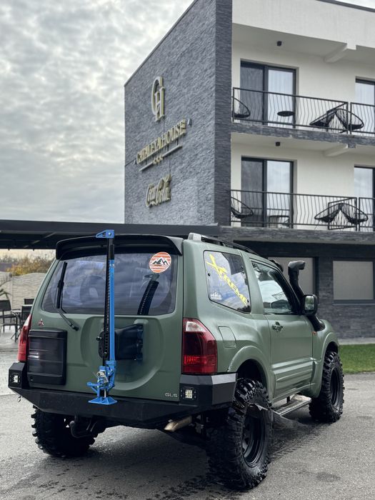 Pajero mk3 autoutilitara cu 5locuri