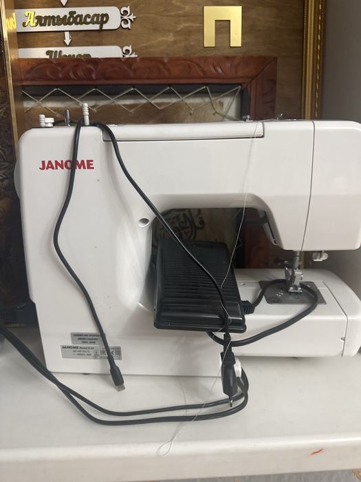 Janome  S-24 швейная машина