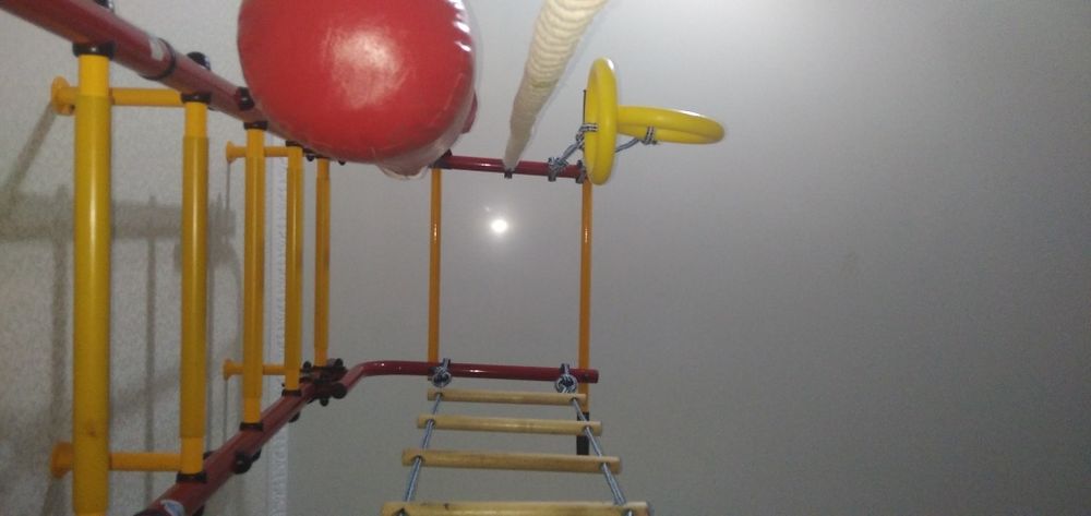 Шведская стенка в комнату