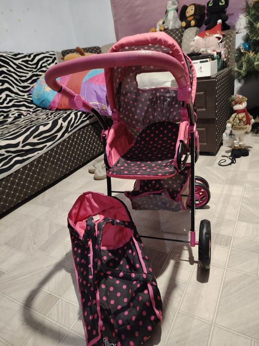 Коляска для кукол