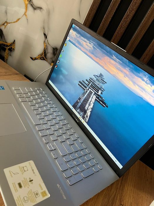 Продам ноут в отличном состоянии!!!