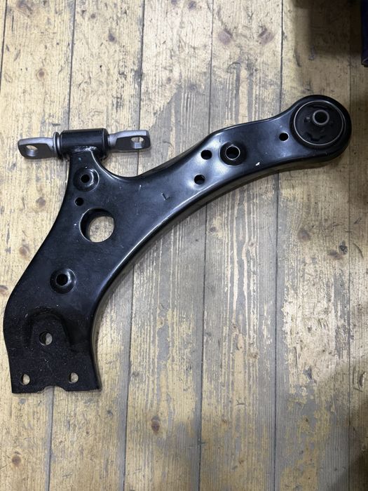 Рычаг подвески на BYD