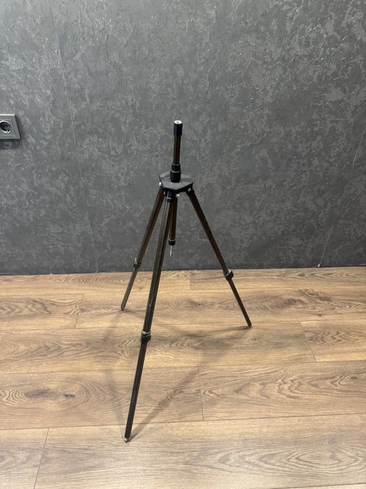 Продам проэктор tommili