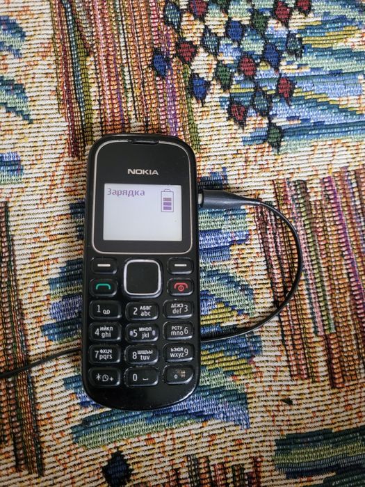 Nokia 12-80  Nokia 12-80