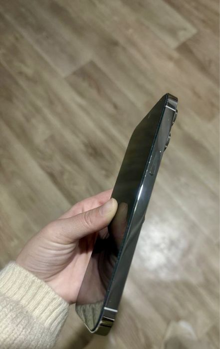 Продам Айфон 14 pro max