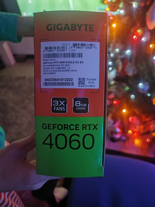 Placa video gaming GeForce RTX™ 4060 EAGLE OC 8G