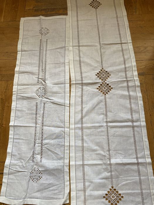 Антикварная скатерть