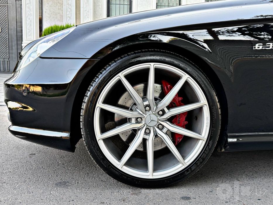Mercedes CLS 63 AMG Body Kit V8 Состаяние Зор