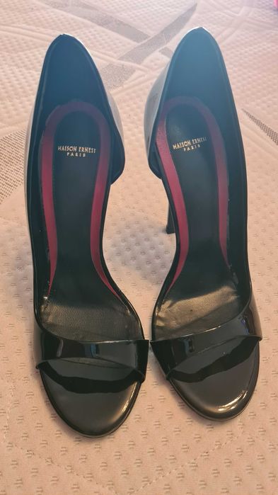 Sandale NOI, cutie originală, săculeț protecție. Mărimea 39, toc 12 cm