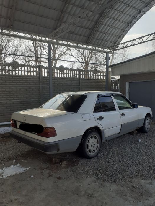 Мерседес 124 Е 124