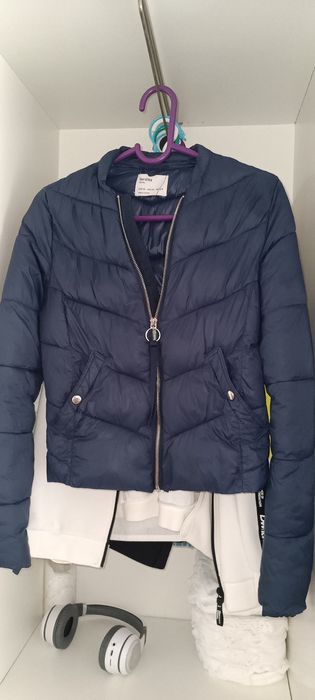 Отдам вещи на девочку 11-13 лет