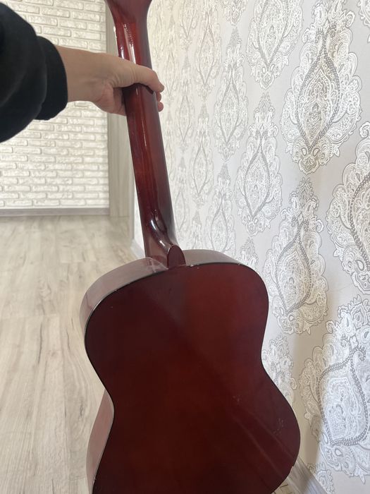 Продам гитару г Астана