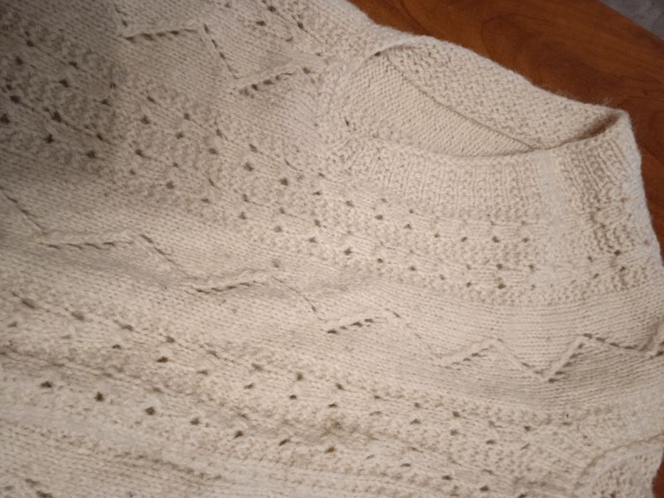 Дамско вълнено елече ,дълго