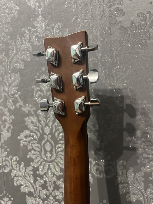 Продам гитару Yamaha