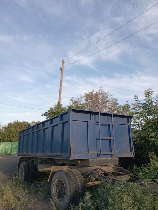 Продам камаз с прицепом находится в городе есиль срочно