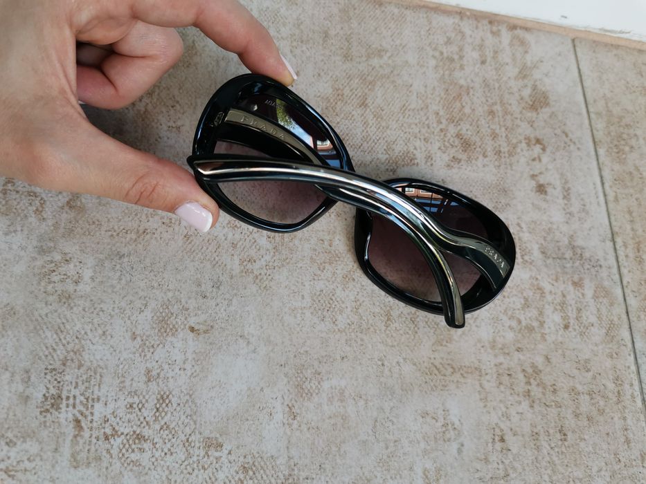 Оригинални слънчеви очила Prada