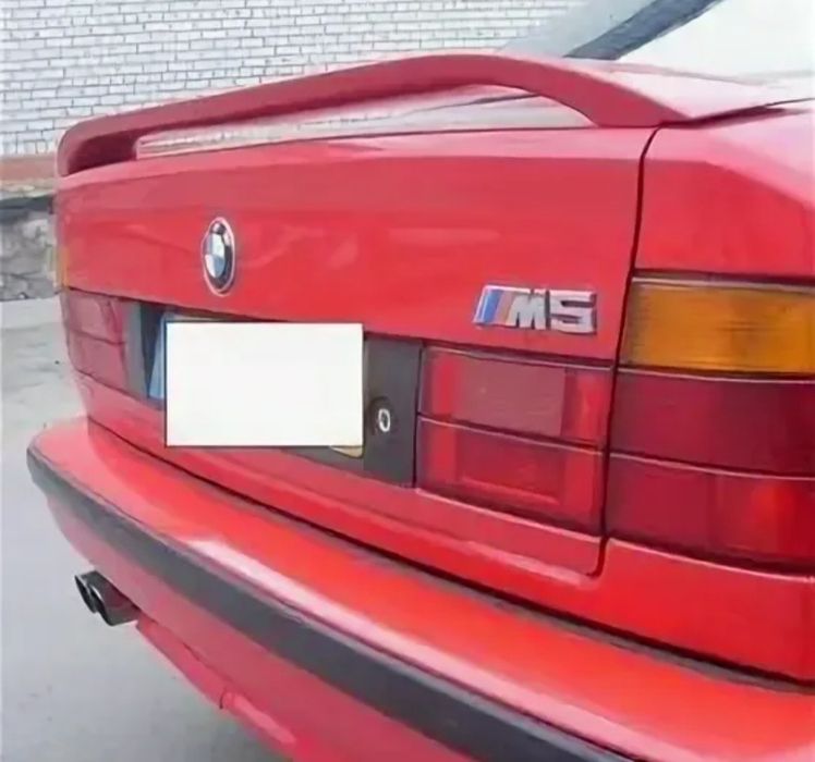BMW E34 series Оригинальный спойлер M5.