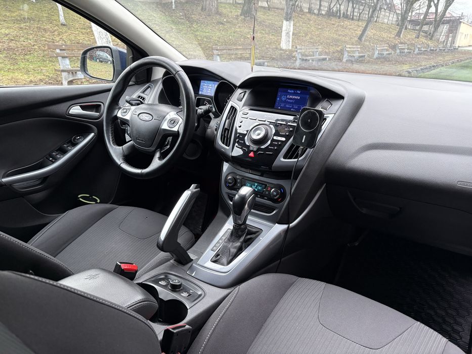 Ford Focus 2012 automat Titanium