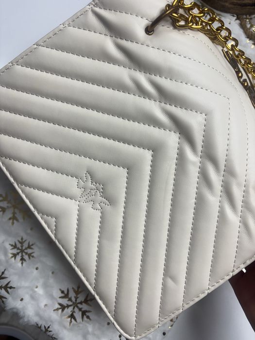 Нова чанта Pinko