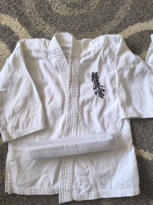 Продам кимано каратэ