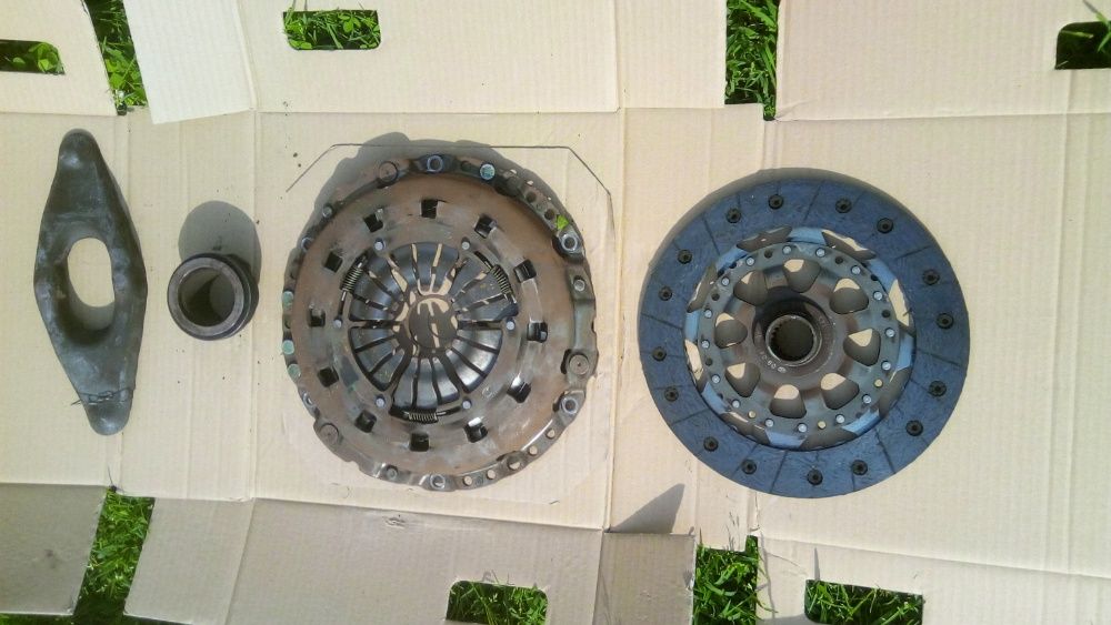 volanta cu masa dubla + kit ambreiaj bmw 1,6 benzina 115cai