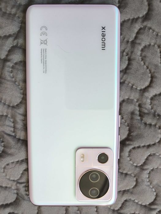 Продава Xiaomi 13 Lite, 8 + 4 GB, 256 GB в отлично състояние